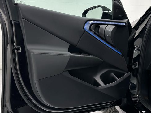 Used 2025 BMW X3 xDrive30i w/ Premium Package image 23