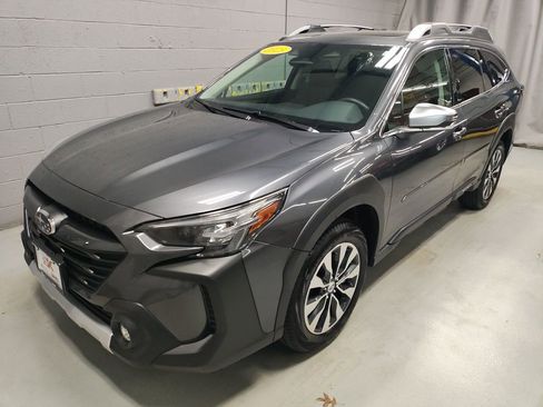 Used 2025 Subaru Outback Touring image 18