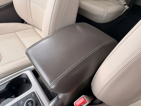 Used 2022 Ford Explorer Platinum w/ Equipment Group 601A image 32