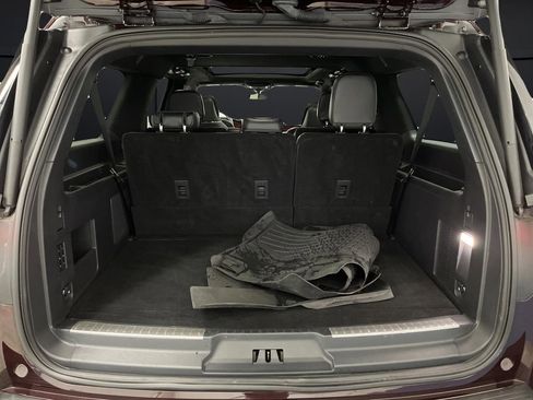 Used 2024 Lincoln Navigator L Reserve image 16