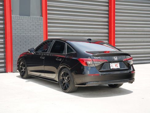 Used 2022 Honda Civic Sport image 11