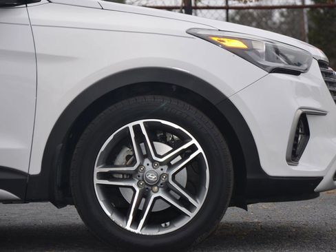 Used 2017 Hyundai Santa Fe Limited image 5