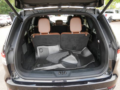 Used 2022 Lincoln Aviator Reserve w/ Equipment Group 201A image 17