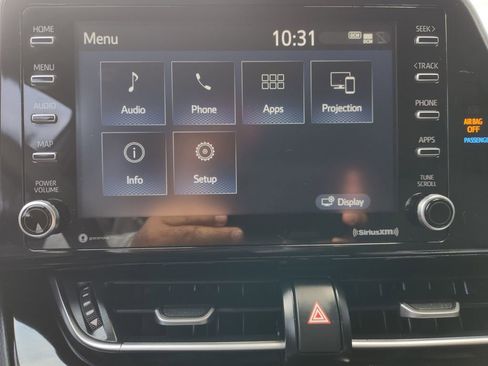 Used 2020 Toyota C-HR LE image 15