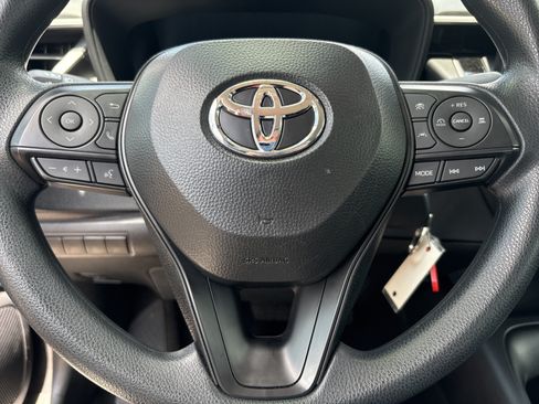 Used 2026 Toyota Corolla LE FWD image 19