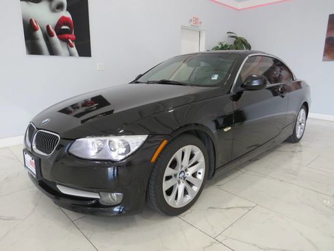 Used 2013 BMW 328i Convertible image 17