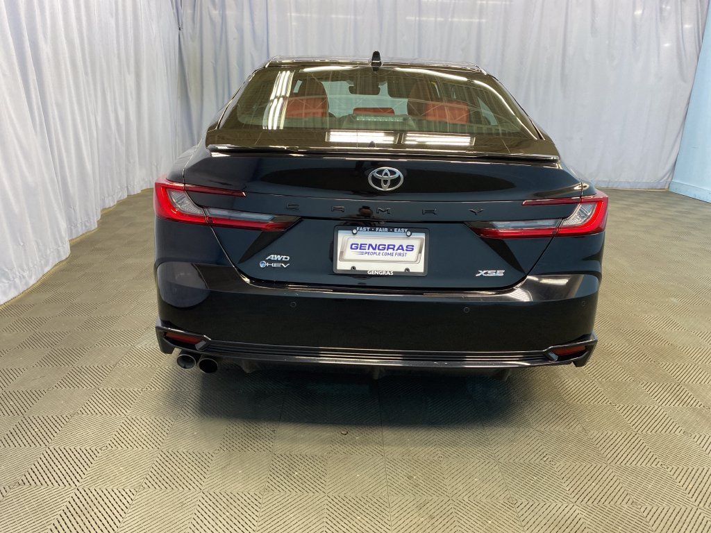 Used 2025 Toyota Camry XSE w/ Premium Plus Package AWD/4WD image 5
