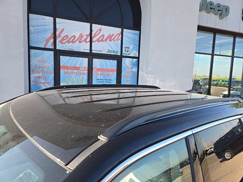 Used 2022 Jeep Compass Limited AWD/4WD image 19