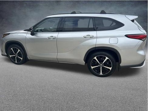 Used 2021 Toyota Highlander XSE FWD image 27