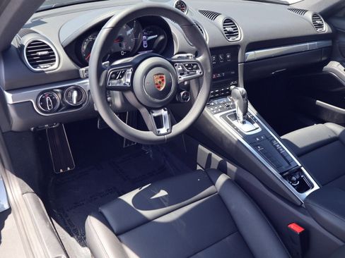 Certified 2025 Porsche 718 Cayman S RWD image 4