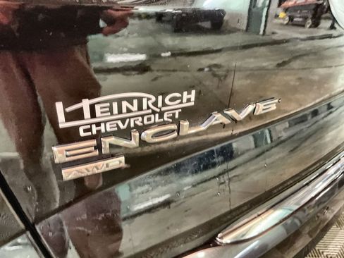 Certified 2021 Buick Enclave Essence image 30