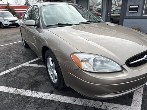 Used 2003 Ford Taurus SE image 13