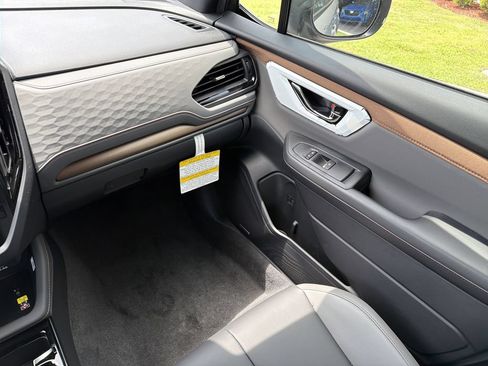 New 2026 Subaru Forester Sport AWD/4WD image 17
