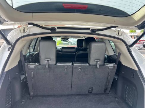 Used 2013 INFINITI JX35 AWD w/ Premium Pkg image 12