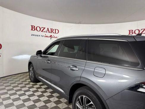 Used 2023 Lincoln Aviator 2WD w/ Class IV Trailer Tow Package image 9