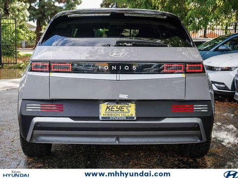New 2026 Hyundai Ioniq 5 SEL image 7