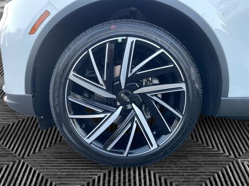 New 2026 Lincoln Aviator Reserve AWD/4WD image 14