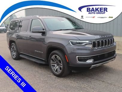 Used 2022 Jeep Wagoneer Series III w/ Rear Seat Video Group 1