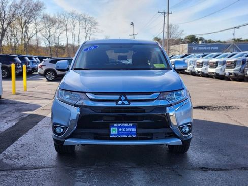 Used 2016 Mitsubishi Outlander SE AWD/4WD image 8