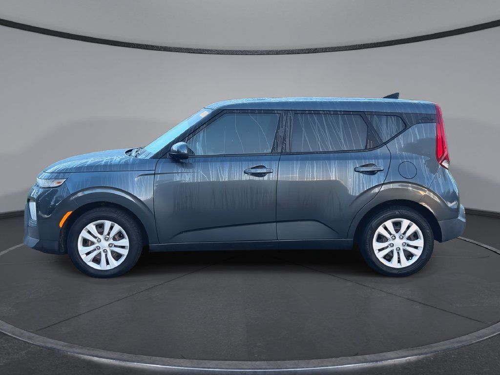 Used 2022 Kia Soul LX FWD image 5