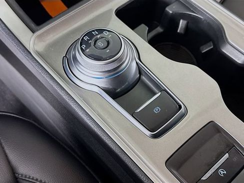 Used 2024 Ford Edge SEL w/ Convenience Package image 16