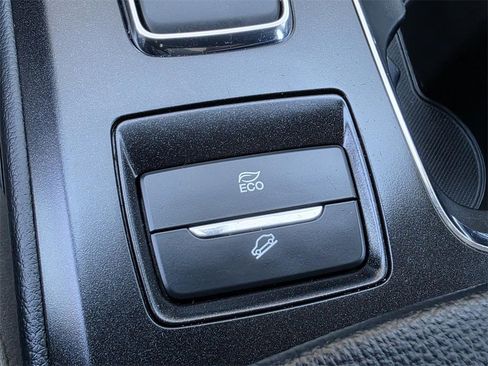 Used 2018 Ford Fusion S image 20