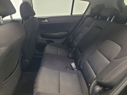 Used 2017 Kia Sportage LX image 18