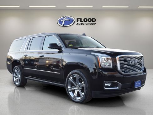 Used 2020 GMC Yukon XL Denali w/ Denali Ultimate Package image 1