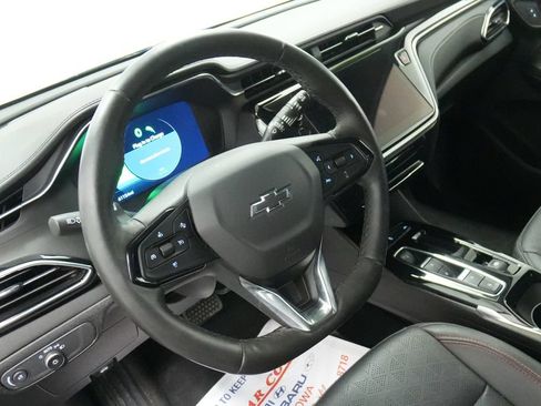 Used 2023 Chevrolet Bolt EUV LT w/ Convenience Package FWD image 15