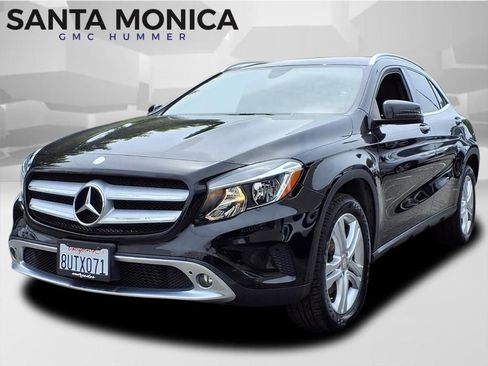 Used 2017 Mercedes-Benz GLA 250 4MATIC image 1