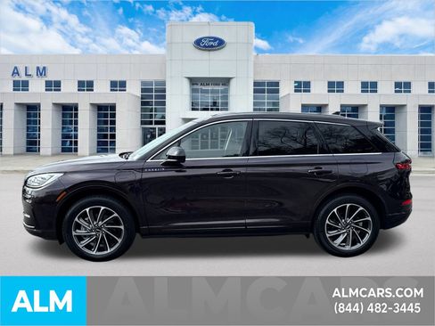 Used 2023 Lincoln Corsair Grand Touring image 9