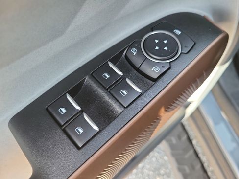 Used 2024 Ford Maverick Lariat w/ 4K Tow Package image 16