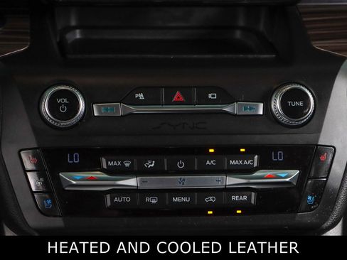 Used 2020 Ford Explorer Limited w/ Class III Trailer Tow Package image 20