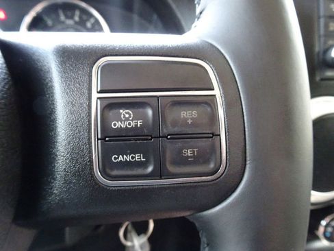 Used 2014 Jeep Wrangler Unlimited Rubicon w/ Connectivity Group AWD/4WD image 15