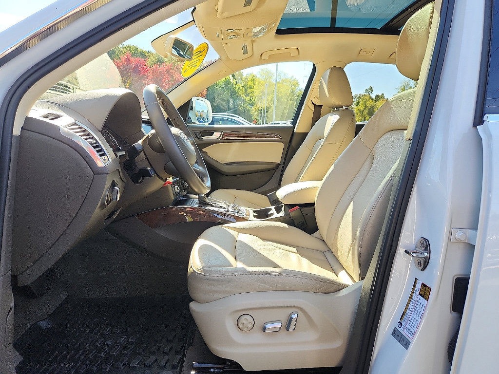 Used 2016 Audi Q5 2.0T Premium Plus w/ Technology Package AWD/4WD image 18