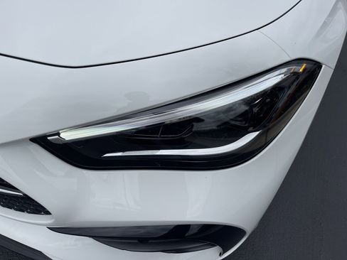 Certified 2025 Mercedes-Benz CLE 300 CLE 300 image 6