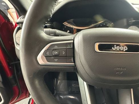 Used 2023 Jeep Compass Latitude AWD/4WD image 9