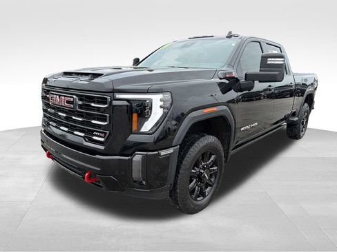 Used 2024 GMC Sierra 2500 AT4 w/ AT4 Premium Plus Package AWD/4WD image 3