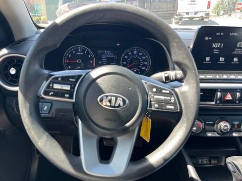 Used 2021 Kia Forte LXS FWD image 32