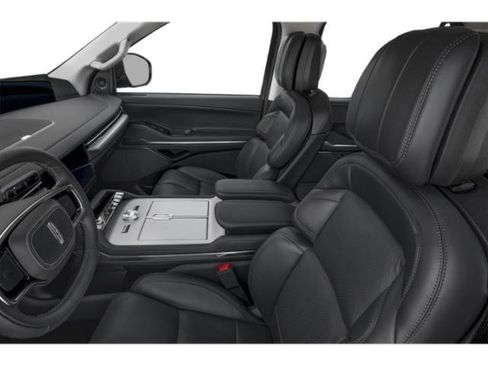 New 2026 Lincoln Navigator L Reserve AWD/4WD image 11