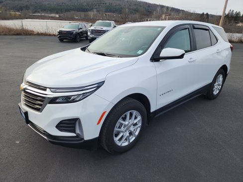 Certified 2024 Chevrolet Equinox LT image 4