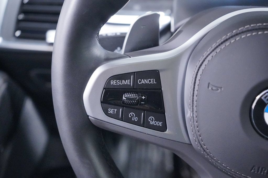 Used 2026 BMW X7 xDrive40i w/ M Sport Package AWD/4WD image 14