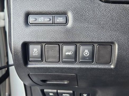 Used 2015 Nissan Murano Platinum w/ Platinum Technology Package FWD image 13