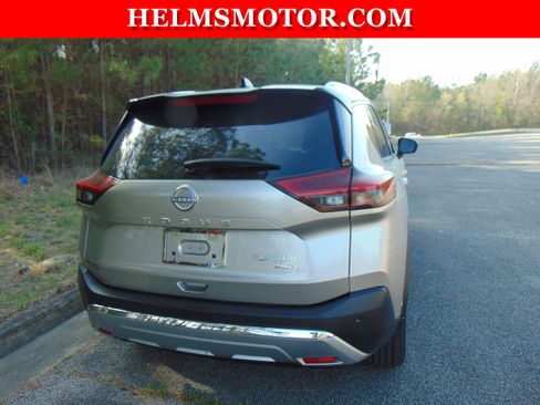 Used 2023 Nissan Rogue Platinum w/ Platinum Premium Package image 10