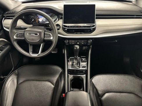 Used 2025 Jeep Compass Limited AWD/4WD image 22