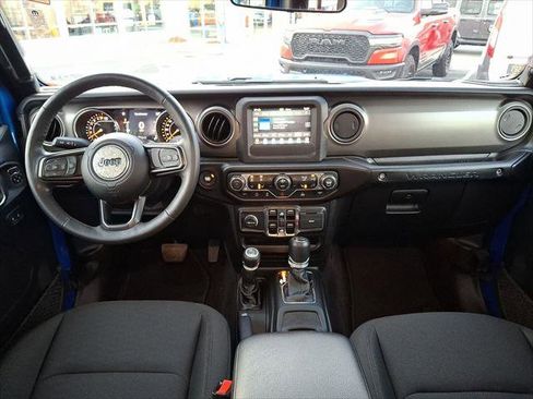 Certified 2022 Jeep Wrangler Unlimited Sport image 11