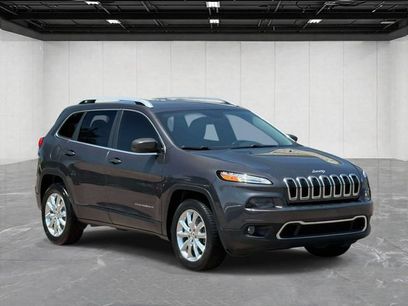 Used 2017 Jeep Cherokee Limited w/ Luxury Group