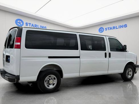 Certified 2025 Chevrolet Express 3500 LT w/ LT Preferred Equipment Group RWD image 10