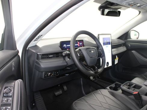 New 2025 Ford Mustang Mach-E Select RWD image 21