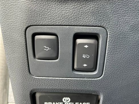 Certified 2022 Ford F450 Lariat w/ Lariat Ultimate Package image 30